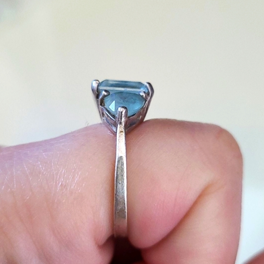 Sterling Silver Blue Triple Stone Ring - Picture 3 of 6